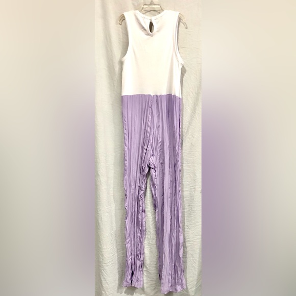 SHINESTAR crinkled white/Lavender one piece jumpsuit size S NWT - Picture 3 of 9
